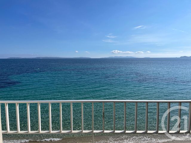 Studio à vendre - 1 pièce - 29.9 m2 - LE LAVANDOU - 83 - PROVENCE-ALPES-COTE-D-AZUR - Century 21 Net-Immo Agency