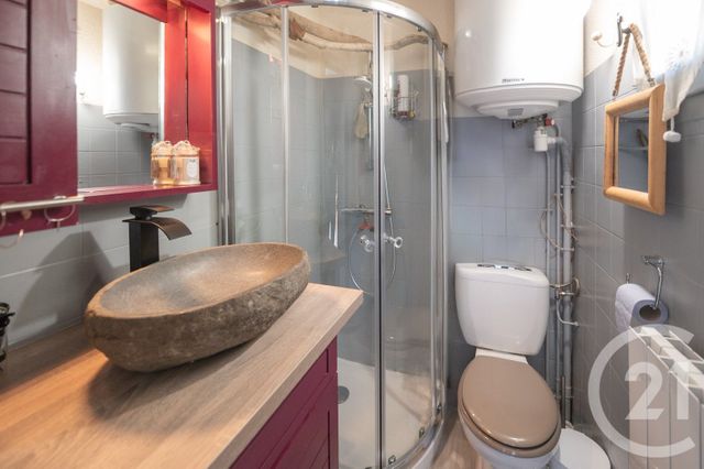 maison à vendre - 2 pièces - 33.0 m2 - LE LAVANDOU - 83 - PROVENCE-ALPES-COTE-D-AZUR - Century 21 Net-Immo Agency