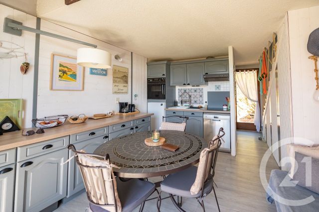 maison à vendre - 2 pièces - 33.0 m2 - LE LAVANDOU - 83 - PROVENCE-ALPES-COTE-D-AZUR - Century 21 Net-Immo Agency