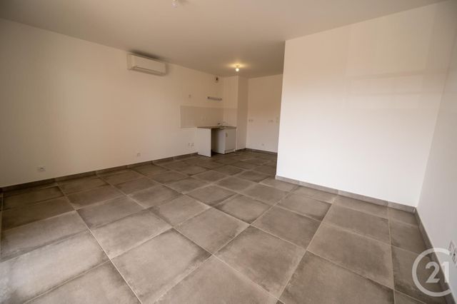 appartement à vendre - 3 pièces - 66.0 m2 - BORMES LES MIMOSAS - 83 - PROVENCE-ALPES-COTE-D-AZUR - Century 21 Net-Immo Agency
