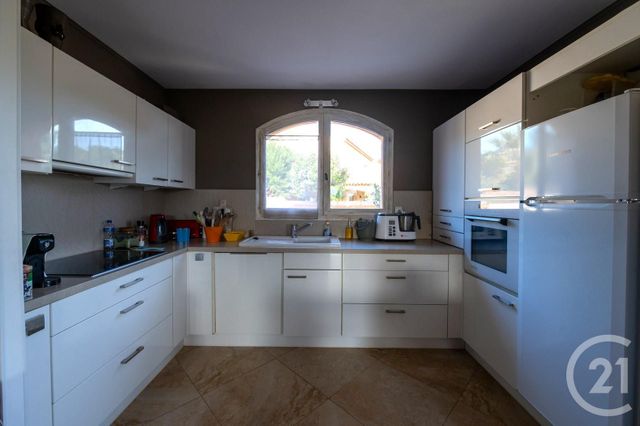 maison à vendre - 8 pièces - 212.61 m2 - BORMES LES MIMOSAS - 83 - PROVENCE-ALPES-COTE-D-AZUR - Century 21 Net-Immo Agency