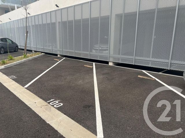 parking à vendre - 14.2 m2 - LE LAVANDOU - 83 - PROVENCE-ALPES-COTE-D-AZUR - Century 21 Net-Immo Agency
