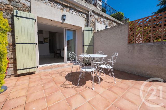 Afficher la photo en grand Appartement F2 à vendre - 2 pièces - 30.18 m2 - LE LAVANDOU - 83 - PROVENCE-ALPES-COTE-D-AZUR - Century 21 Net-Immo Agency