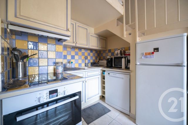 Appartement T2 à vendre - 2 pièces - 27.57 m2 - LE LAVANDOU - 83 - PROVENCE-ALPES-COTE-D-AZUR - Century 21 Net-Immo Agency