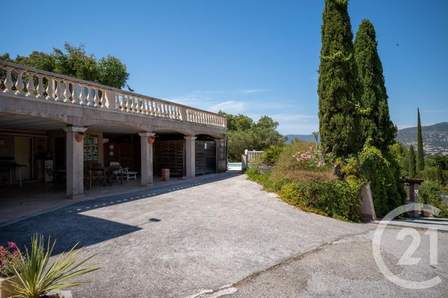 Afficher la photo en grand maison à vendre - 13 pièces - 310.0 m2 - BORMES LES MIMOSAS - 83 - PROVENCE-ALPES-COTE-D-AZUR - Century 21 Net-Immo Agency