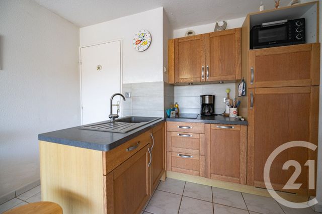 Appartement F2 à vendre - 2 pièces - 27.9 m2 - LE LAVANDOU - 83 - PROVENCE-ALPES-COTE-D-AZUR - Century 21 Net-Immo Agency