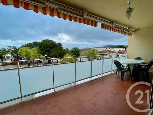 Appartement T3 à vendre - 3 pièces - 79.69 m2 - BORMES LES MIMOSAS - 83 - PROVENCE-ALPES-COTE-D-AZUR - Century 21 Net-Immo Agency