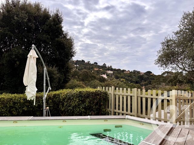 maison à vendre - 4 pièces - 83.5 m2 - RAYOL CANADEL SUR MER - 83 - PROVENCE-ALPES-COTE-D-AZUR - Century 21 Net-Immo Agency