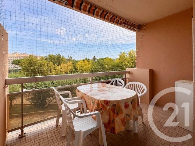 appartement - LE LAVANDOU - 83