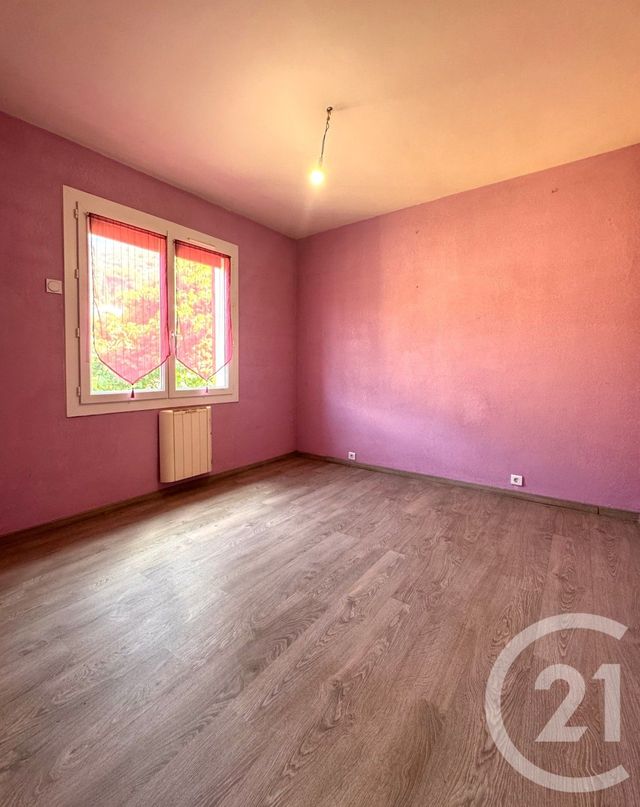 Appartement T4 à vendre - 5 pièces - 120.0 m2 - BORMES LES MIMOSAS - 83 - PROVENCE-ALPES-COTE-D-AZUR - Century 21 Net-Immo Agency