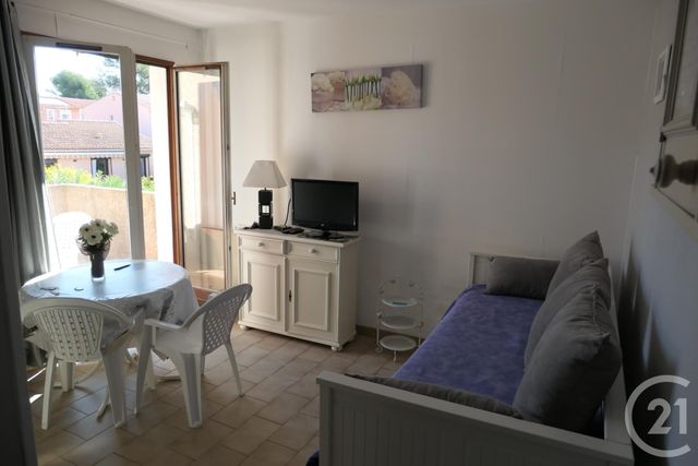 Afficher la photo en grand Appartement F2 à vendre - 2 pièces - 23.0 m2 - LA LONDE LES MAURES - 83 - PROVENCE-ALPES-COTE-D-AZUR - Century 21 Net-Immo Agency
