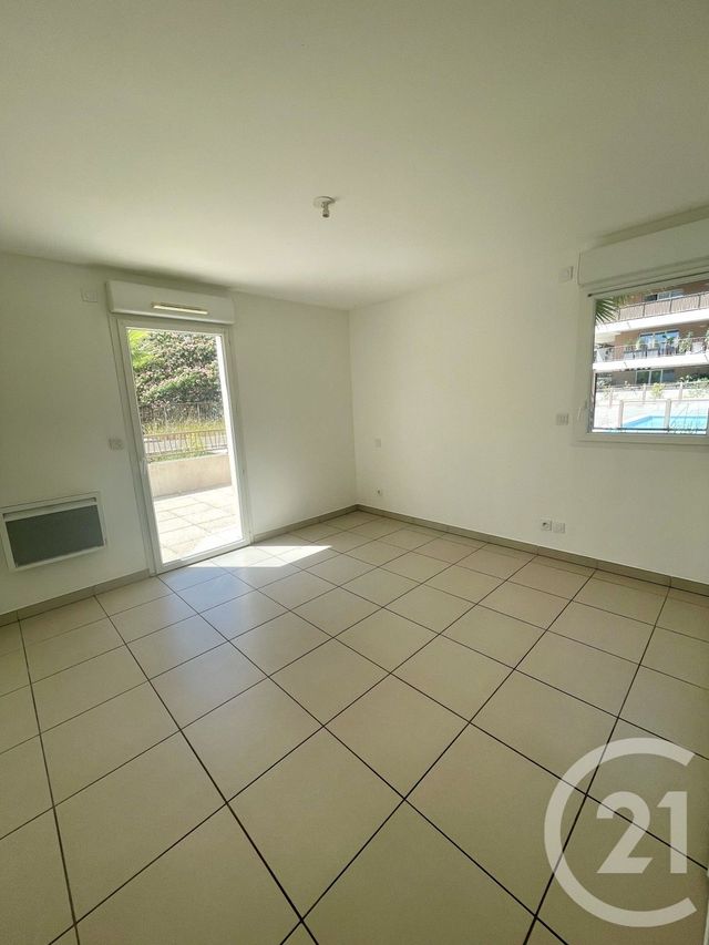 Appartement T3 à vendre - 3 pièces - 66.0 m2 - LE LAVANDOU - 83 - PROVENCE-ALPES-COTE-D-AZUR - Century 21 Net-Immo Agency