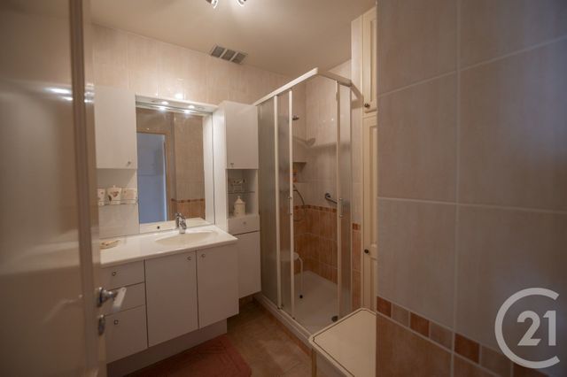 Appartement T2 à vendre - 2 pièces - 46.16 m2 - LE LAVANDOU - 83 - PROVENCE-ALPES-COTE-D-AZUR - Century 21 Net-Immo Agency