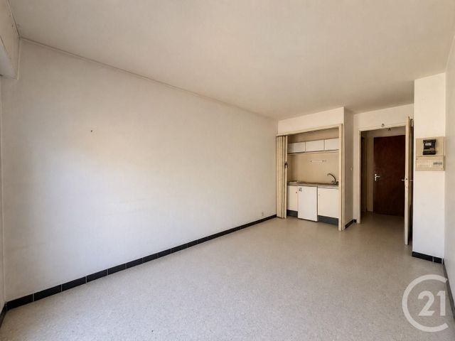 Appartement à vendre - 2 pièces - 44.01 m2 - LE LAVANDOU - 83 - PROVENCE-ALPES-COTE-D-AZUR - Century 21 Net-Immo Agency