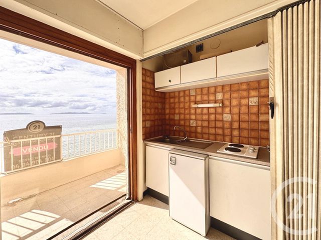 Appartement à vendre - 2 pièces - 44.01 m2 - LE LAVANDOU - 83 - PROVENCE-ALPES-COTE-D-AZUR - Century 21 Net-Immo Agency