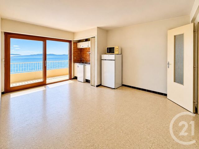 Appartement à vendre - 2 pièces - 44.01 m2 - LE LAVANDOU - 83 - PROVENCE-ALPES-COTE-D-AZUR - Century 21 Net-Immo Agency
