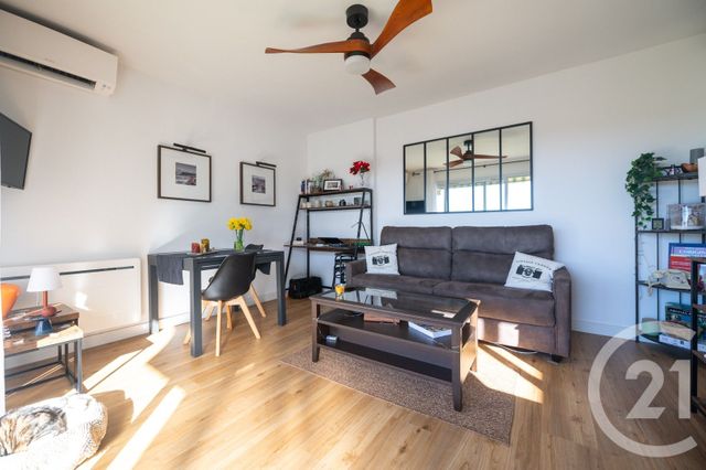 Appartement Studio à vendre - 1 pièce - 27.58 m2 - LE LAVANDOU - 83 - PROVENCE-ALPES-COTE-D-AZUR - Century 21 Net-Immo Agency