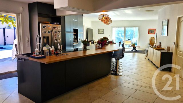 maison à vendre - 5 pièces - 213.0 m2 - BORMES LES MIMOSAS - 83 - PROVENCE-ALPES-COTE-D-AZUR - Century 21 Net-Immo Agency