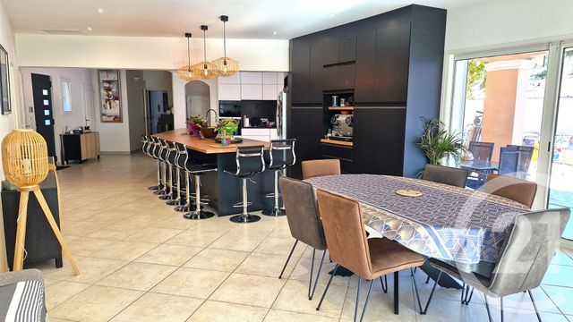 maison à vendre - 5 pièces - 213.0 m2 - BORMES LES MIMOSAS - 83 - PROVENCE-ALPES-COTE-D-AZUR - Century 21 Net-Immo Agency