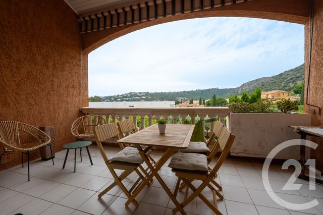 Appartement T3 à vendre - 3 pièces - 40.29 m2 - LE LAVANDOU - 83 - PROVENCE-ALPES-COTE-D-AZUR - Century 21 Net-Immo Agency
