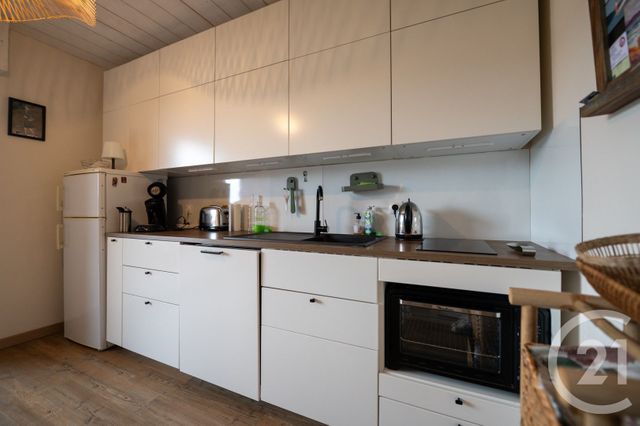 Appartement T3 à vendre - 3 pièces - 40.29 m2 - LE LAVANDOU - 83 - PROVENCE-ALPES-COTE-D-AZUR - Century 21 Net-Immo Agency