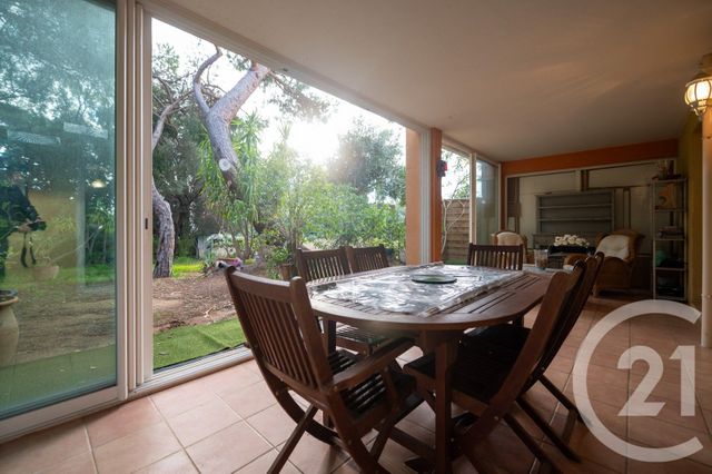 Appartement T2 à vendre - 2 pièces - 47.07 m2 - LE LAVANDOU - 83 - PROVENCE-ALPES-COTE-D-AZUR - Century 21 Net-Immo Agency