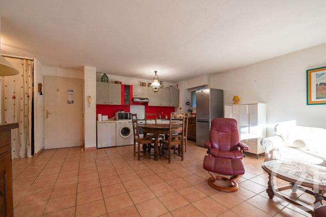 Appartement T2 à vendre - 2 pièces - 47.07 m2 - LE LAVANDOU - 83 - PROVENCE-ALPES-COTE-D-AZUR - Century 21 Net-Immo Agency