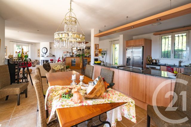 maison à vendre - 5 pièces - 134.8 m2 - BORMES LES MIMOSAS - 83 - PROVENCE-ALPES-COTE-D-AZUR - Century 21 Net-Immo Agency