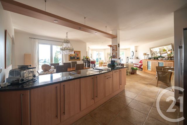 maison à vendre - 5 pièces - 134.8 m2 - BORMES LES MIMOSAS - 83 - PROVENCE-ALPES-COTE-D-AZUR - Century 21 Net-Immo Agency
