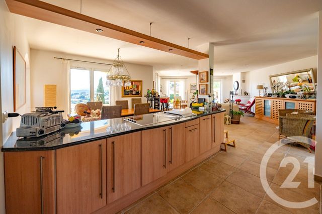 maison à vendre - 5 pièces - 134.8 m2 - BORMES LES MIMOSAS - 83 - PROVENCE-ALPES-COTE-D-AZUR - Century 21 Net-Immo Agency