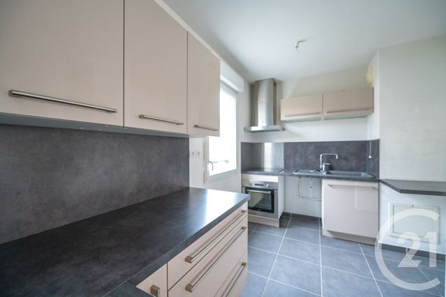 Appartement T4 à vendre - 4 pièces - 83.3 m2 - LE LAVANDOU - 83 - PROVENCE-ALPES-COTE-D-AZUR - Century 21 Net-Immo Agency