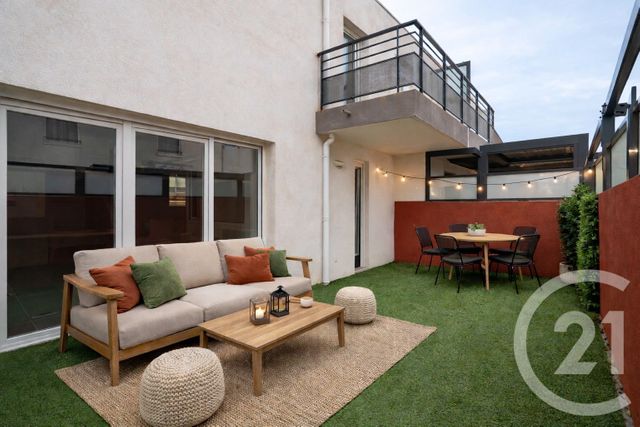 Appartement T4 à vendre - 4 pièces - 83.3 m2 - LE LAVANDOU - 83 - PROVENCE-ALPES-COTE-D-AZUR - Century 21 Net-Immo Agency