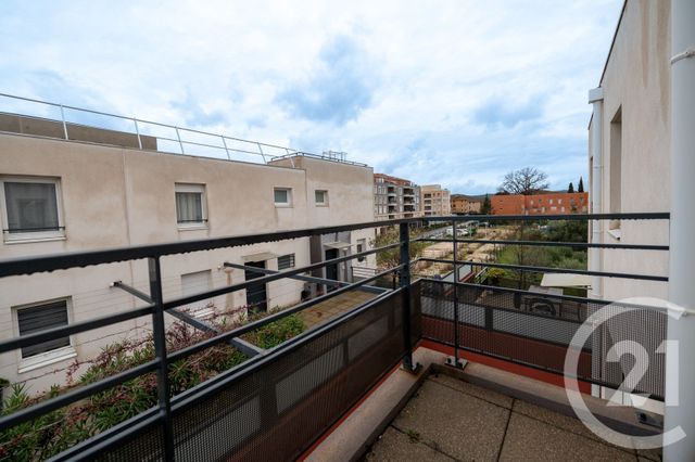 Appartement T4 à vendre - 4 pièces - 83.3 m2 - LE LAVANDOU - 83 - PROVENCE-ALPES-COTE-D-AZUR - Century 21 Net-Immo Agency