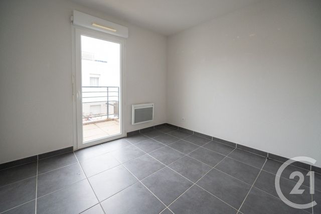 Appartement T4 à vendre - 4 pièces - 83.3 m2 - LE LAVANDOU - 83 - PROVENCE-ALPES-COTE-D-AZUR - Century 21 Net-Immo Agency