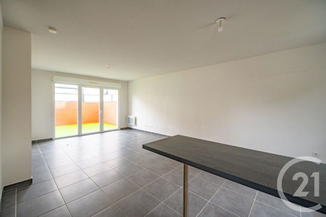 Appartement T4 à vendre - 4 pièces - 83.3 m2 - LE LAVANDOU - 83 - PROVENCE-ALPES-COTE-D-AZUR - Century 21 Net-Immo Agency