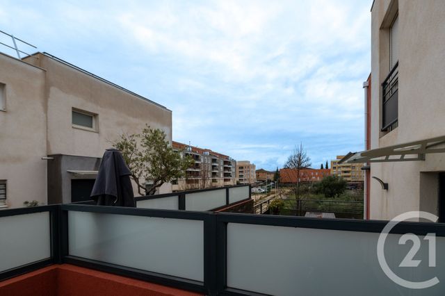 Appartement T4 à vendre - 4 pièces - 83.3 m2 - LE LAVANDOU - 83 - PROVENCE-ALPES-COTE-D-AZUR - Century 21 Net-Immo Agency