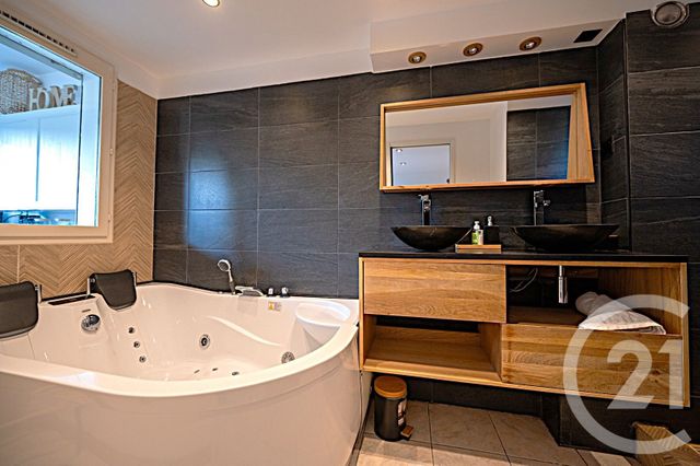 Appartement T1 à vendre - 1 pièce - 32.11 m2 - BORMES LES MIMOSAS - 83 - PROVENCE-ALPES-COTE-D-AZUR - Century 21 Net-Immo Agency