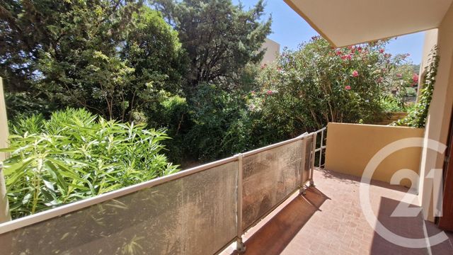 Appartement F2 à vendre - 2 pièces - 45.57 m2 - LE LAVANDOU - 83 - PROVENCE-ALPES-COTE-D-AZUR - Century 21 Net-Immo Agency