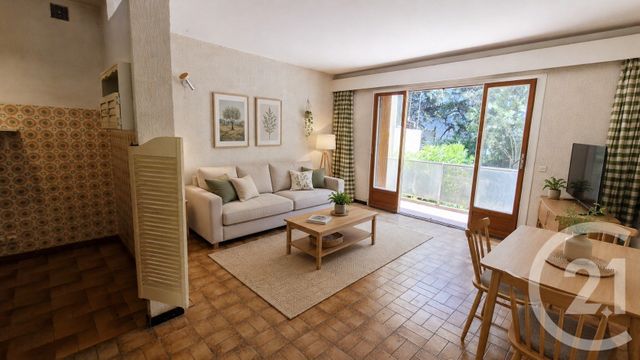 Appartement F2 à vendre - 2 pièces - 45.57 m2 - LE LAVANDOU - 83 - PROVENCE-ALPES-COTE-D-AZUR - Century 21 Net-Immo Agency