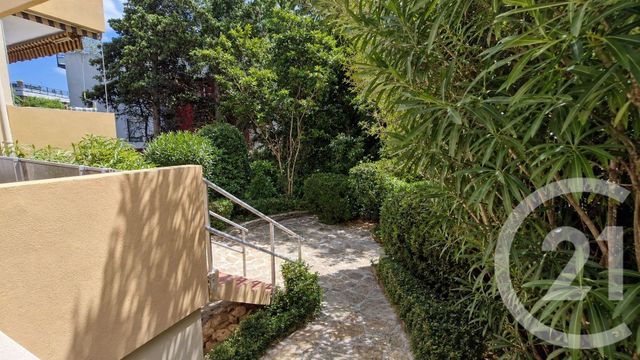 Appartement F2 à vendre - 2 pièces - 45.57 m2 - LE LAVANDOU - 83 - PROVENCE-ALPES-COTE-D-AZUR - Century 21 Net-Immo Agency