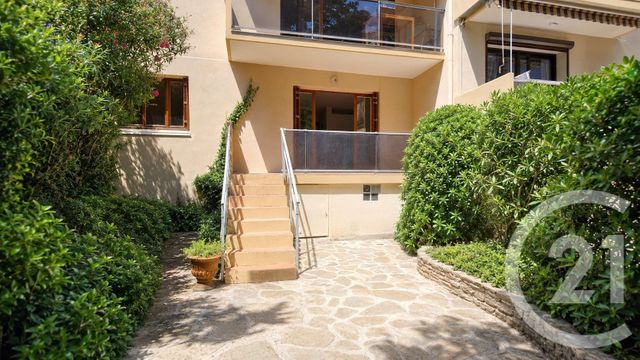 Appartement F2 à vendre - 2 pièces - 45.57 m2 - LE LAVANDOU - 83 - PROVENCE-ALPES-COTE-D-AZUR - Century 21 Net-Immo Agency