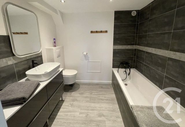 maison à vendre - 5 pièces - 138.0 m2 - BORMES LES MIMOSAS - 83 - PROVENCE-ALPES-COTE-D-AZUR - Century 21 Net-Immo Agency