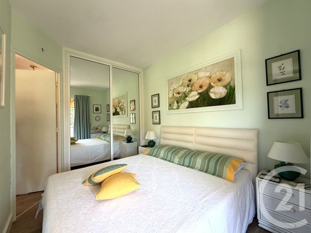 Appartement T2 à vendre - 2 pièces - 31.33 m2 - LE LAVANDOU - 83 - PROVENCE-ALPES-COTE-D-AZUR - Century 21 Net-Immo Agency