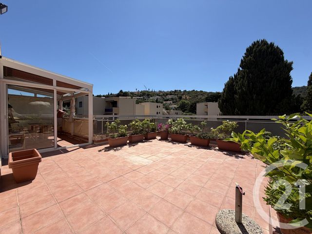 Appartement T2 à vendre - 2 pièces - 31.33 m2 - LE LAVANDOU - 83 - PROVENCE-ALPES-COTE-D-AZUR - Century 21 Net-Immo Agency