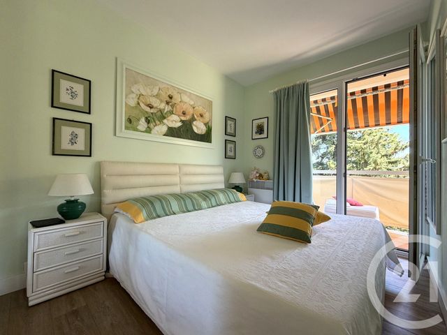 Appartement T2 à vendre - 2 pièces - 31.33 m2 - LE LAVANDOU - 83 - PROVENCE-ALPES-COTE-D-AZUR - Century 21 Net-Immo Agency