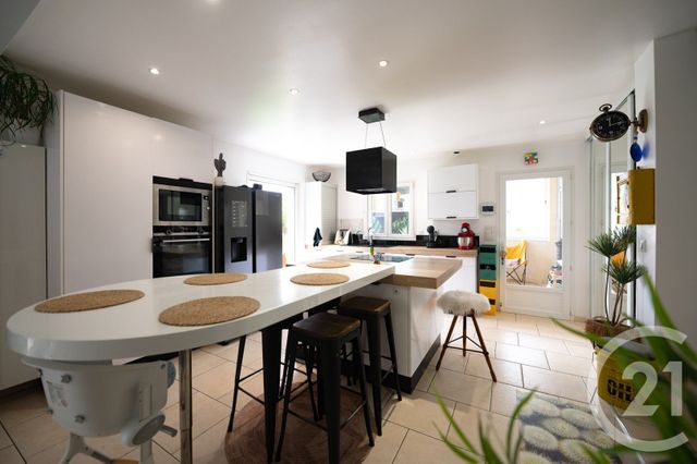 maison à vendre - 5 pièces - 146.76 m2 - BORMES LES MIMOSAS - 83 - PROVENCE-ALPES-COTE-D-AZUR - Century 21 Net-Immo Agency