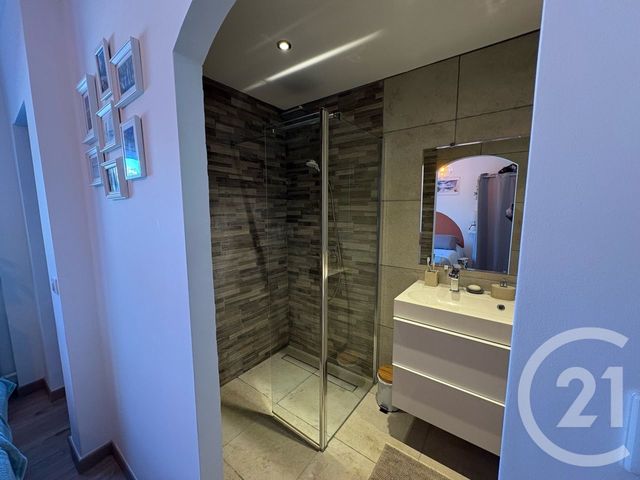 Appartement T2 à vendre - 2 pièces - 40.27 m2 - HYERES - 83 - PROVENCE-ALPES-COTE-D-AZUR - Century 21 Net-Immo Agency