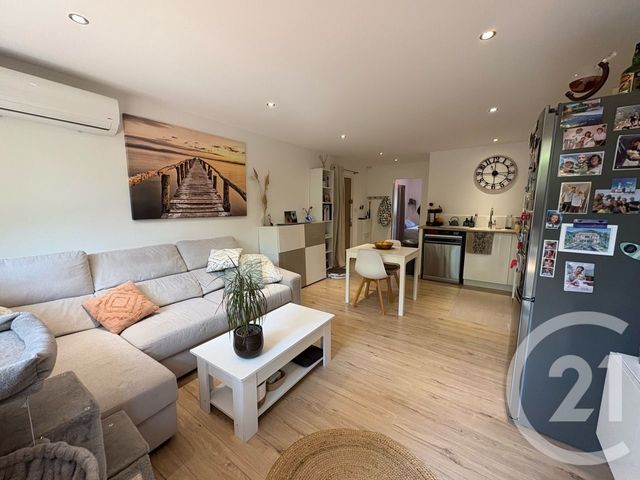 Appartement T2 à vendre - 2 pièces - 40.27 m2 - HYERES - 83 - PROVENCE-ALPES-COTE-D-AZUR - Century 21 Net-Immo Agency