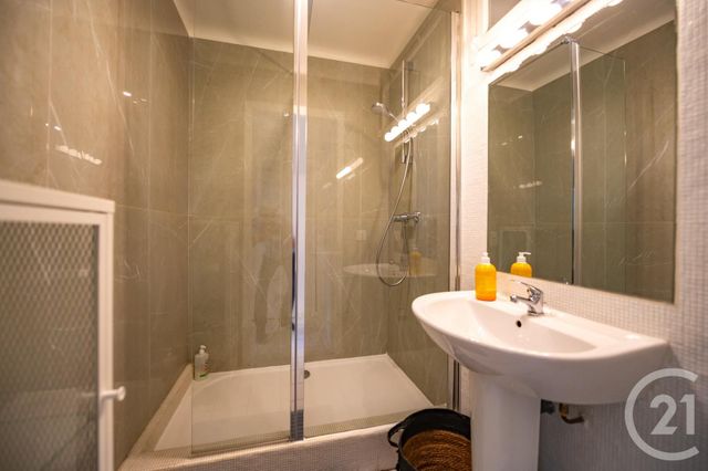 Appartement Studio cabine à vendre - 2 pièces - 36.51 m2 - LE LAVANDOU - 83 - PROVENCE-ALPES-COTE-D-AZUR - Century 21 Net-Immo Agency