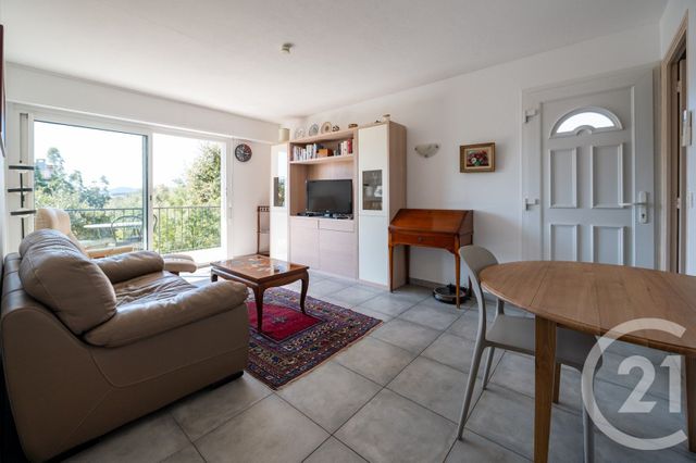 Appartement T3 à vendre - 3 pièces - 50.58 m2 - LE LAVANDOU - 83 - PROVENCE-ALPES-COTE-D-AZUR - Century 21 Net-Immo Agency